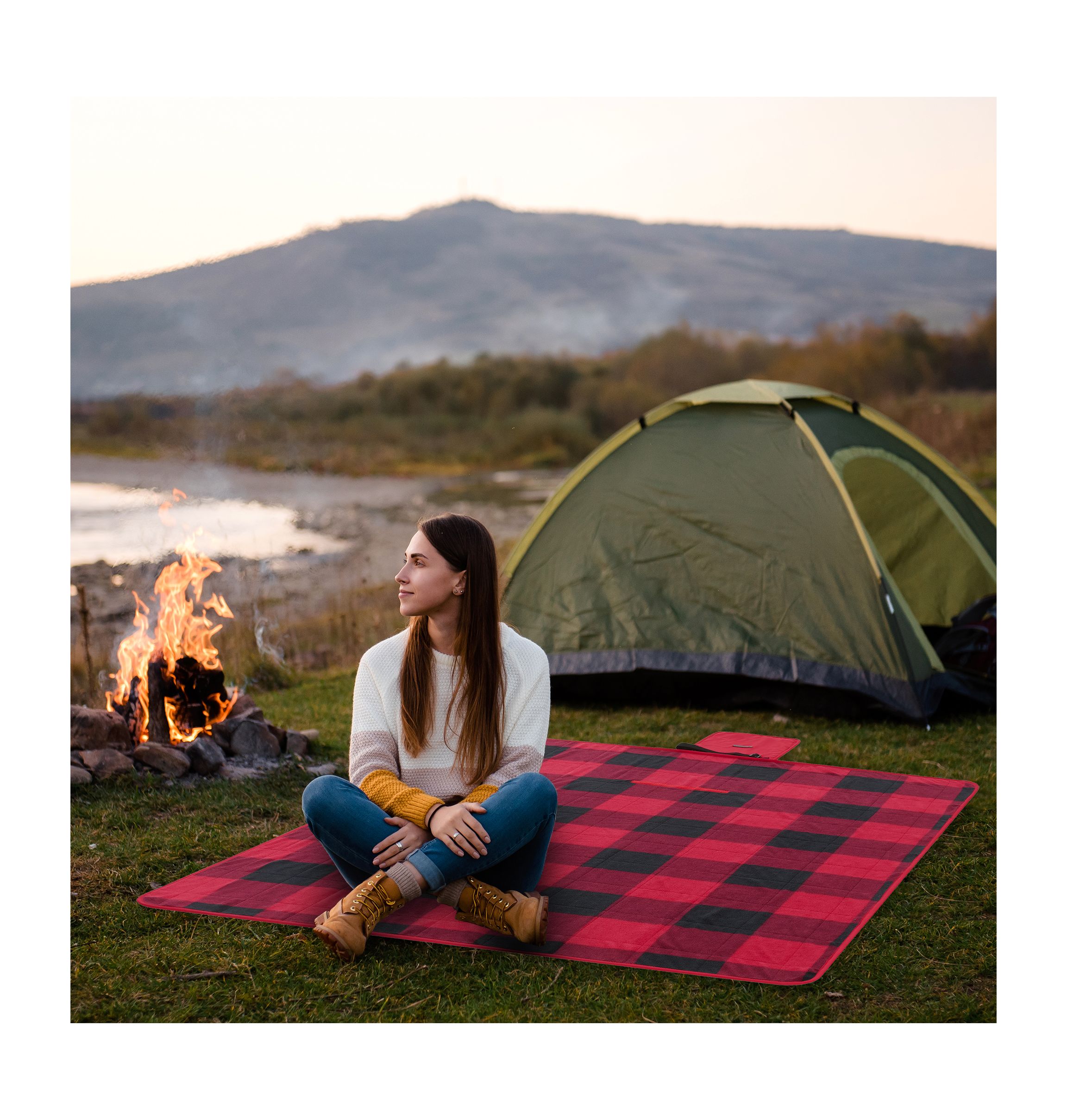 Stadium Seat Picnic Blanket — Kanata Blanket — Blanket and cushion