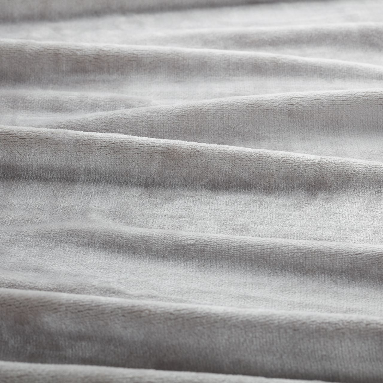 Plush Footed Throw Blanket 4