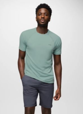 An image representing men's UPF tops
